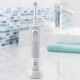 Электрическая зубная щетка ORAL-B BRAUN Vitality Sensitive Clean/D100 White (52395)